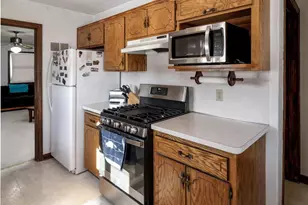 1233 Parallel St, Chaska, MN 55318 - Photo 5