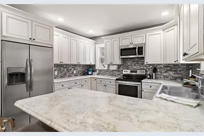 219 12th Avenue W, Alexandria, MN 56308 - Photo 11