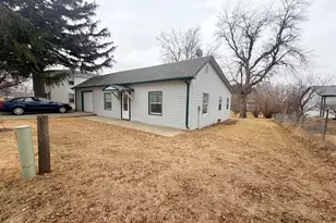 205 S 2nd St, Beaver Creek, MN 56116 - Photo 1