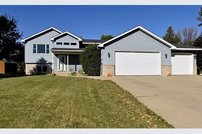 1009 Fairway Boulevard, Howard Lake, MN 55349 - Photo 3