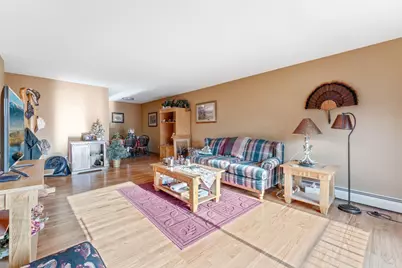 1304 W Medicine Lake Drive #323, Plymouth, MN 55441 - Photo 11