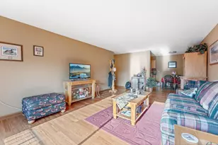 1304 W Medicine Lake Dr, Plymouth, MN 55441 - Photo 13