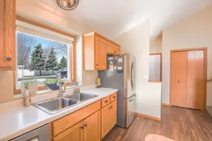 312 Bechtold Dr, Sartell, MN 56377 - Photo 5