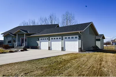 913 41st Avenue S, Moorhead, MN 56560 - Photo 3