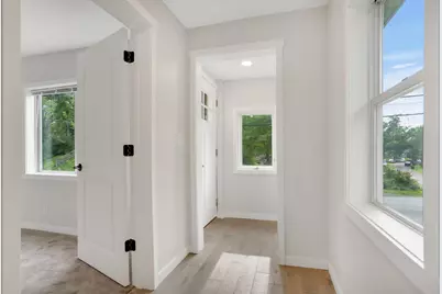 100 Warner Avenue S, Mahtomedi, MN 55115 - Photo 7