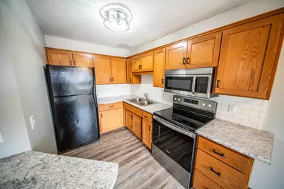 5504 26th Avenue NW #Unit D, Rochester, MN 55901 - Photo 5