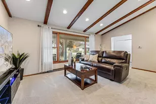 1628 Valley View Dr, Winona, MN 55987 - Photo 5