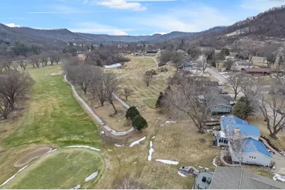 1628 Valley View Drive, Winona, MN 55987 - Photo 41