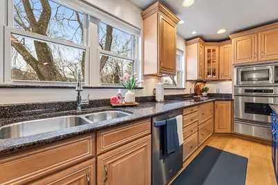 1628 Valley View Drive, Winona, MN 55987 - Photo 9