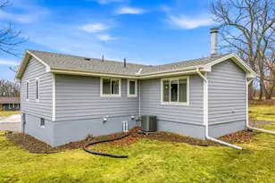 112 Pony Ln E, Apple Valley, MN 55124 - Photo 33