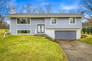 112 Pony Ln E, Apple Valley, MN 55124 - Photo 3