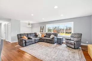 112 Pony Ln E, Apple Valley, MN 55124 - Photo 7