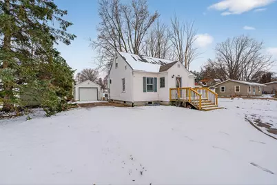 440 W 1st Street, Rush City, MN 55069 - Photo 1