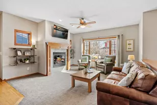 11614 Laketowne View, Albertville, MN 55301 - Photo 15