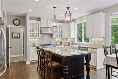 17641 Hyde Park Avenue, Lakeville, MN 55044 - Photo 3