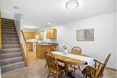 8731 Quarry Ridge Lane #F, Woodbury, MN 55125 - Photo 11