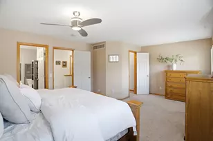 8731 Quarry Ridge Ln, Woodbury, MN 55125 - Photo 19