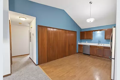 3306 Greenbrier Street #3306D, Vadnais Heights, MN 55127 - Photo 7