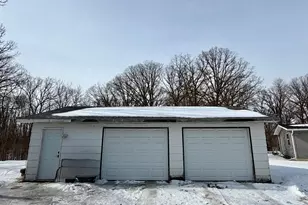 809 11th Ave SE, Roseau, MN 56751 - Photo 3