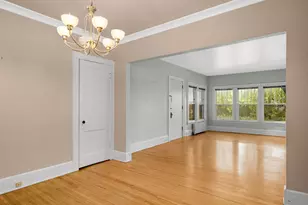 2440 Stevens Ave, Minneapolis, MN 55404 - Photo 9