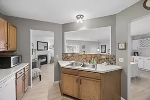 7627 Nicholas Way, Chanhassen, MN 55317 - Photo 11