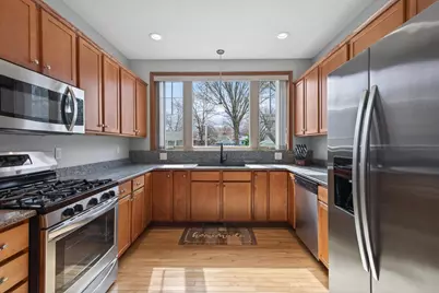1581 Christie Place, Saint Paul, MN 55106 - Photo 7