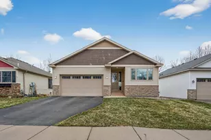 1581 Christie Pl, Saint Paul, MN 55106 - Photo 3