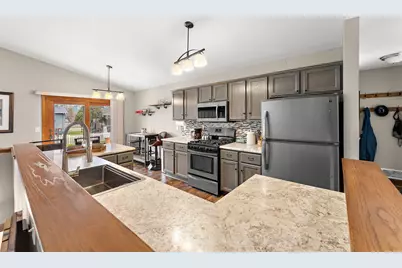 163 Southwind Lane, West Saint Paul, MN 55118 - Photo 11