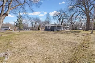 105 Saratoga Ln N, Plymouth, MN 55441 - Photo 31
