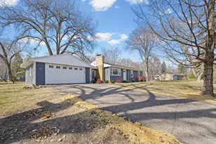 105 Saratoga Ln N, Plymouth, MN 55441 - Photo 33