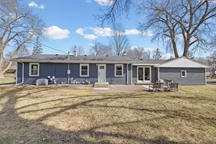 105 Saratoga Ln N, Plymouth, MN 55441 - Photo 29