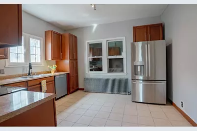 1423 Penn Avenue N, Minneapolis, MN 55411 - Photo 9