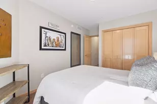 216 Portland Ave, Minneapolis, MN 55401 - Photo 15