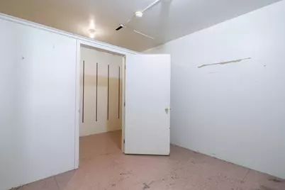 915 S Front Street, Mankato, MN 56001 - Photo 13