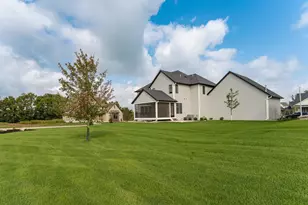 2764 Scenic Point Dr SW, Rochester, MN 55902 - Photo 57