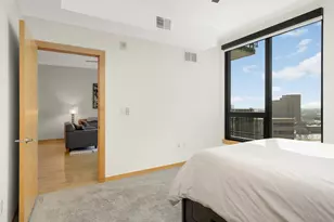 1240 S 2nd St, Minneapolis, MN 55415 - Photo 13