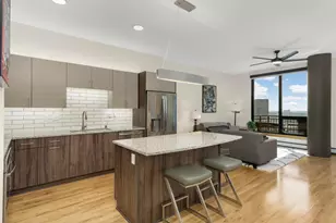 1240 S 2nd St, Minneapolis, MN 55415 - Photo 3