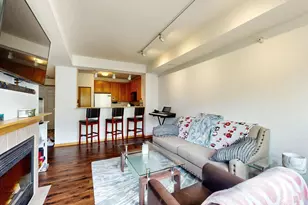 560 N 2nd St, Minneapolis, MN 55401 - Photo 3