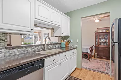 1729 6th Street NE #102, Minneapolis, MN 55413 - Photo 5