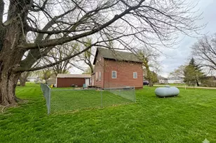 107 S Buckingham St, Hardwick, MN 56134 - Photo 1