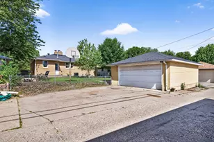 4324 Queen Ave N, Minneapolis, MN 55412 - Photo 29