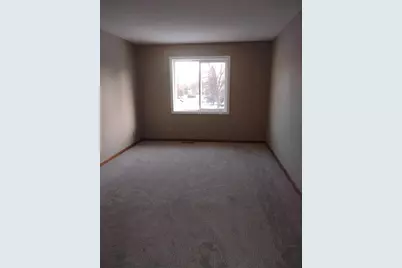 1027 Pond View Court, Vadnais Heights, MN 55127 - Photo 9