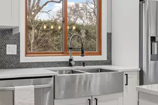 997 Carlton Dr, Shoreview, MN 55126 - Photo 13