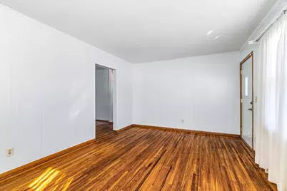 4651 Colorado Avenue N, Crystal, MN 55422 - Photo 9