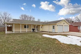 128 Olive St, West Concord, MN 55985 - Photo 3