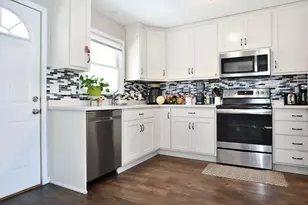 1207 19th St S, Moorhead, MN 56560 - Photo 5