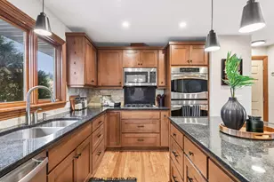 2810 Aquila Ave S, Saint Louis Park, MN 55426 - Photo 9