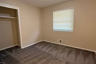 3933 Oregon Ave N, New Hope, MN 55427 - Photo 9