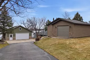 1199 Long Beach Dr, Detroit Lakes, MN 56501 - Photo 3