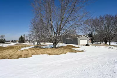 12186 59th Circle NE, Albertville, MN 55301 - Photo 3